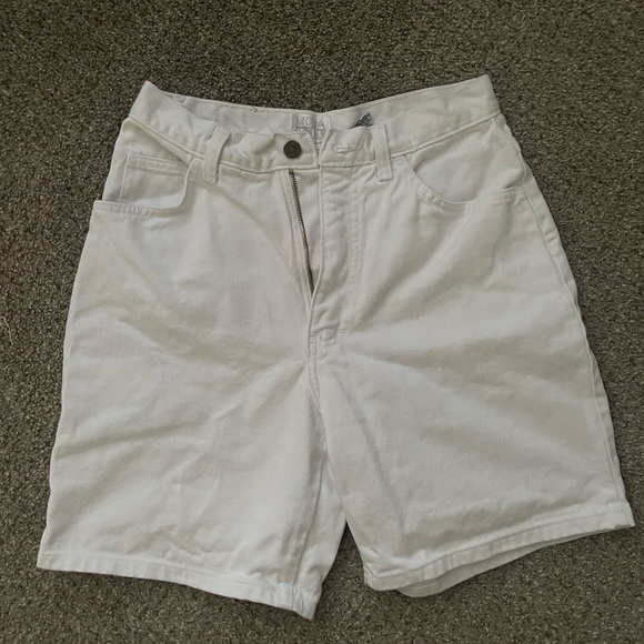 High Rise Shorts - Picture 3 of 3